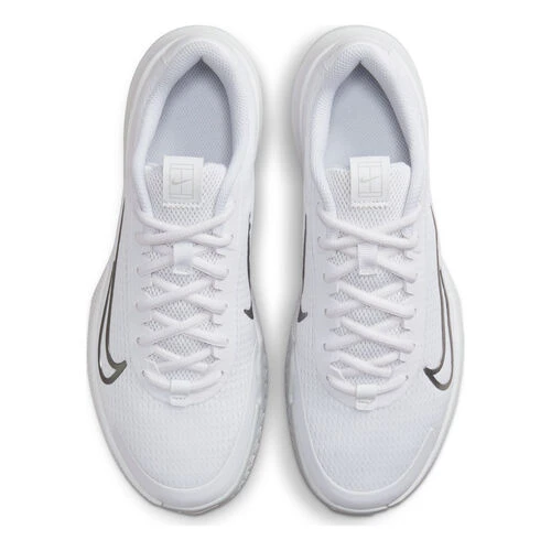 Nike Vapor Lite 2 All Court Shoe Women 5 Nike Vapor Lite 2 All Court Shoe Women - Image 3